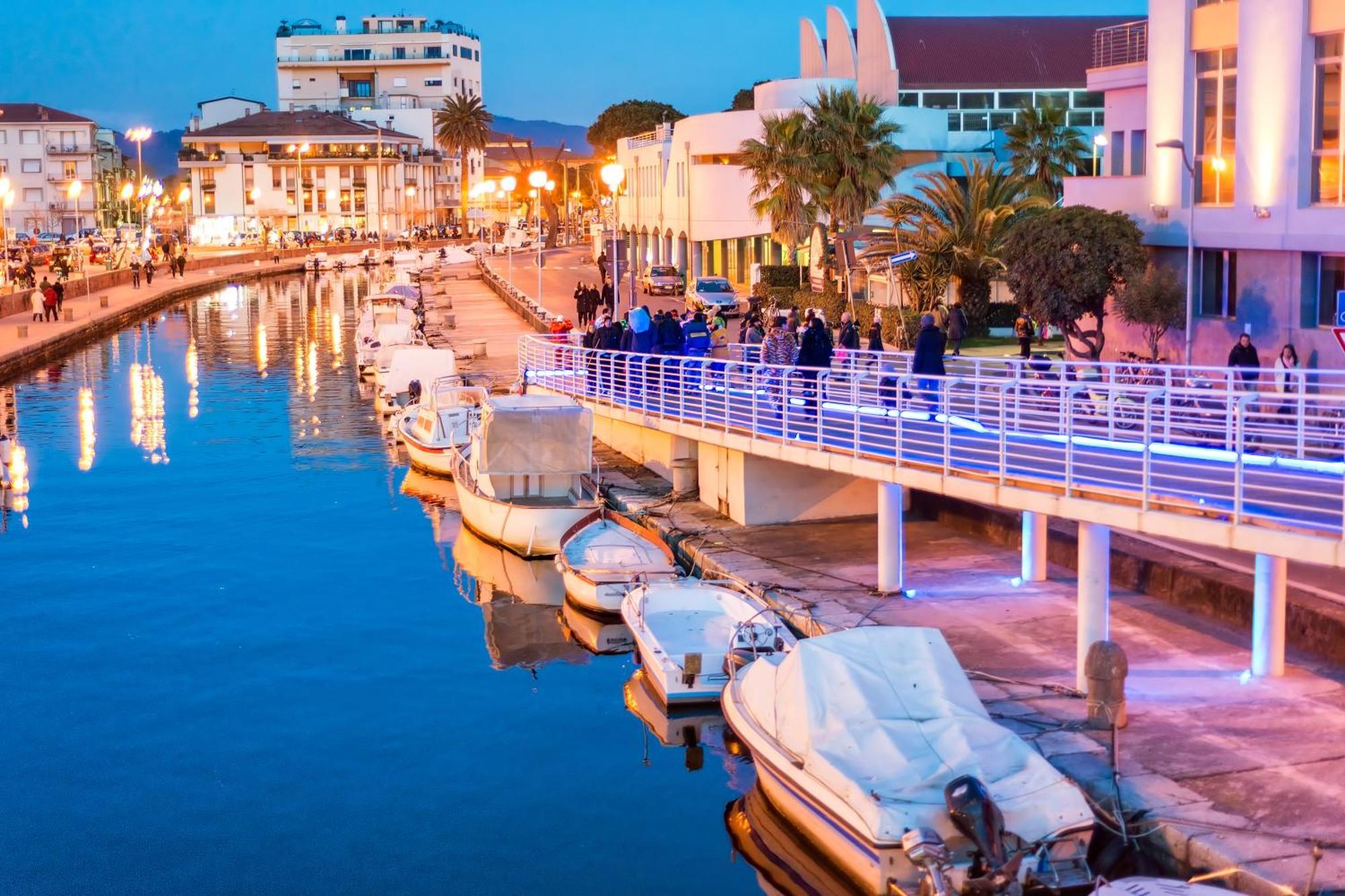 La Suite 2 Ondina Viareggio 200M From Sea - Happy Rentals المظهر الخارجي الصورة