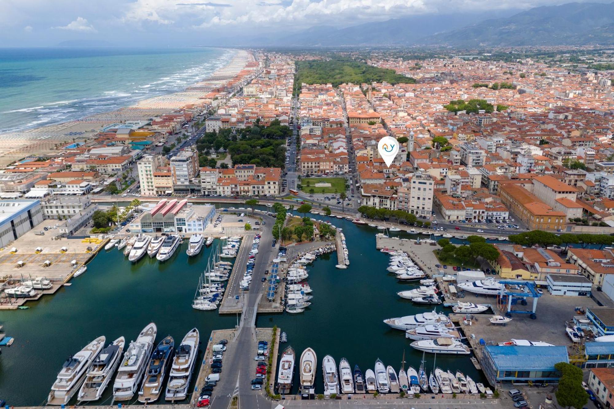 La Suite 2 Ondina Viareggio 200M From Sea - Happy Rentals المظهر الخارجي الصورة